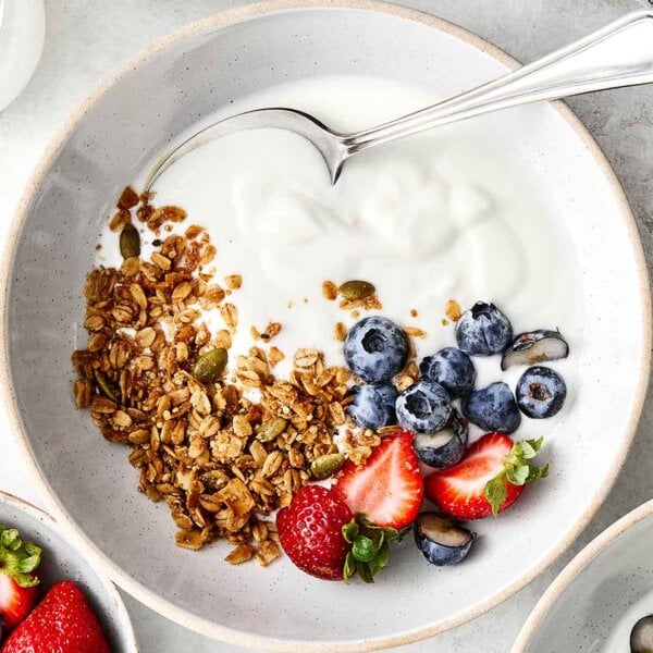 How to make homemade yogurt.